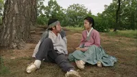 Cena do episódio 1 de Uma Árvore de Raízes Profundas