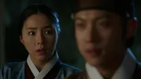Cena do episódio 15 de Uma Árvore de Raízes Profundas