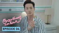 Cena do episódio 4: My Girlfriend Is An Alien de Menina de Planeta Alienígena Chai Xiaoqi