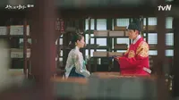 Cena do episódio 9 de O Palhaço Coroado